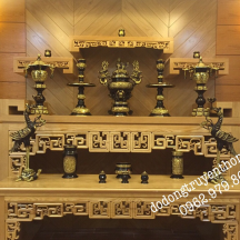 Giá bộ lư đồng đại phát đen vàng cao 61 cm cho bàn thờ 1, 75 m tốt nhất tại Sài Gòn.